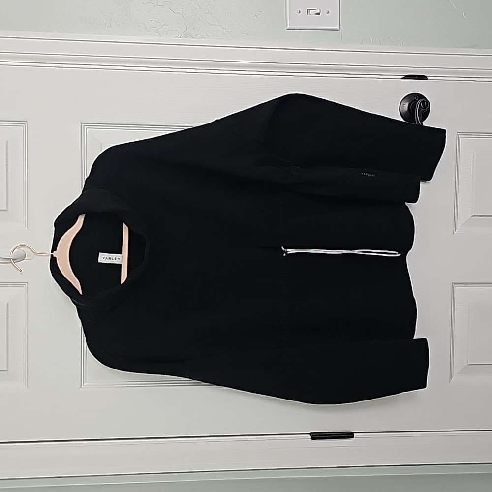 Varley Barton Drawcord Cinch Waist Funnel Neck Pullover Black